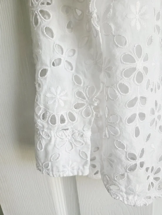 J. Crew ✨️ White Eyelet Button-Down Women's Shirt Size 6 - Picture 6 of 12